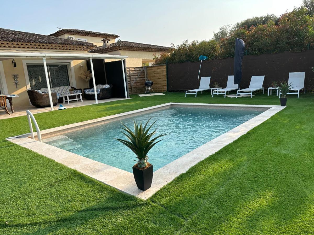 Petite Maisonette Adossee Mais Independante Avec Piscine Villa Peymeinade Luaran gambar