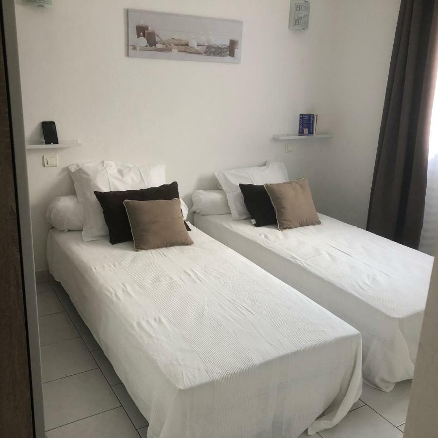 Petite Maisonette Adossee Mais Independante Avec Piscine Villa Peymeinade Luaran gambar
